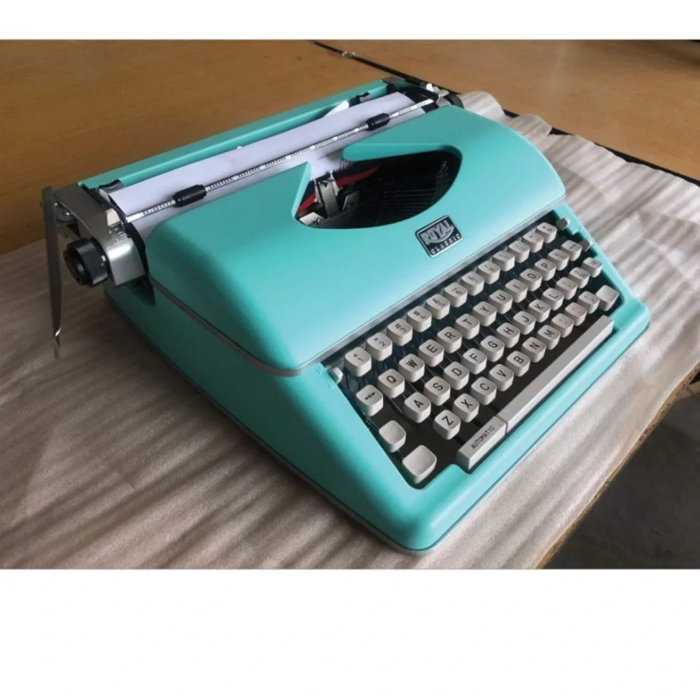 Royal typewriter, Teal, Decorative Accents for Home and functional. - Picture 9 of 14